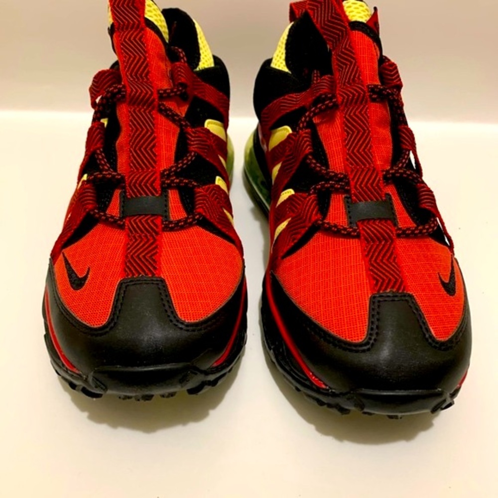 NIKE AIR MAX BOWFIN - Picture 2 of 8